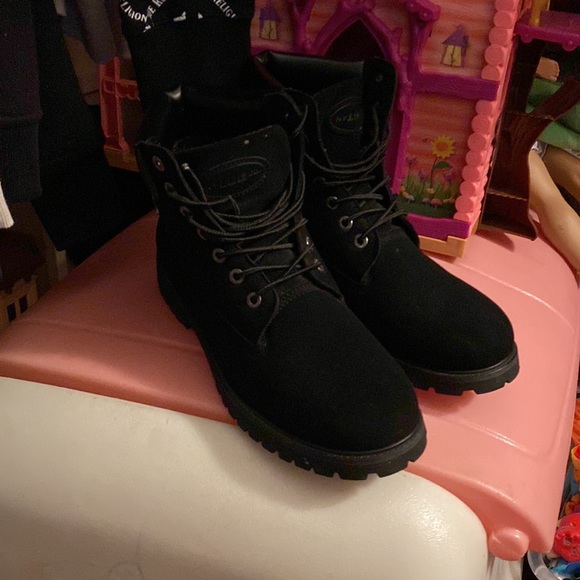 Lug Boots - Picture 4 of 4